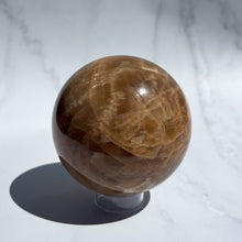 Load image into Gallery viewer, Peach Moonstone Sphere 03
