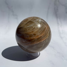 Load image into Gallery viewer, Peach Moonstone Sphere 01
