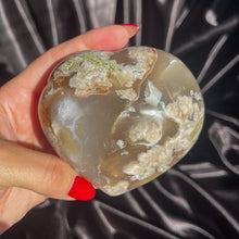 Load image into Gallery viewer, Flower Agate Chunky Heart 03
