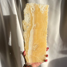 Load image into Gallery viewer, Mexican Onyx Slab 01
