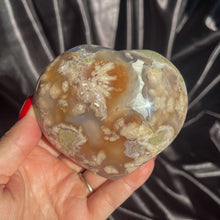 Load image into Gallery viewer, Flower Agate Chunky Heart 02
