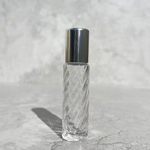 Load image into Gallery viewer, Makani Roller Bottle SILVER
