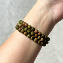 Load image into Gallery viewer, Unakite Bracelet
